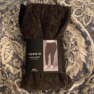 Torrid Premium Leggings Size 3 NWT